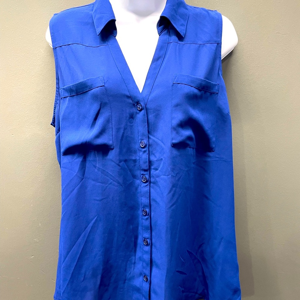 Express portofino sleeveless button down top